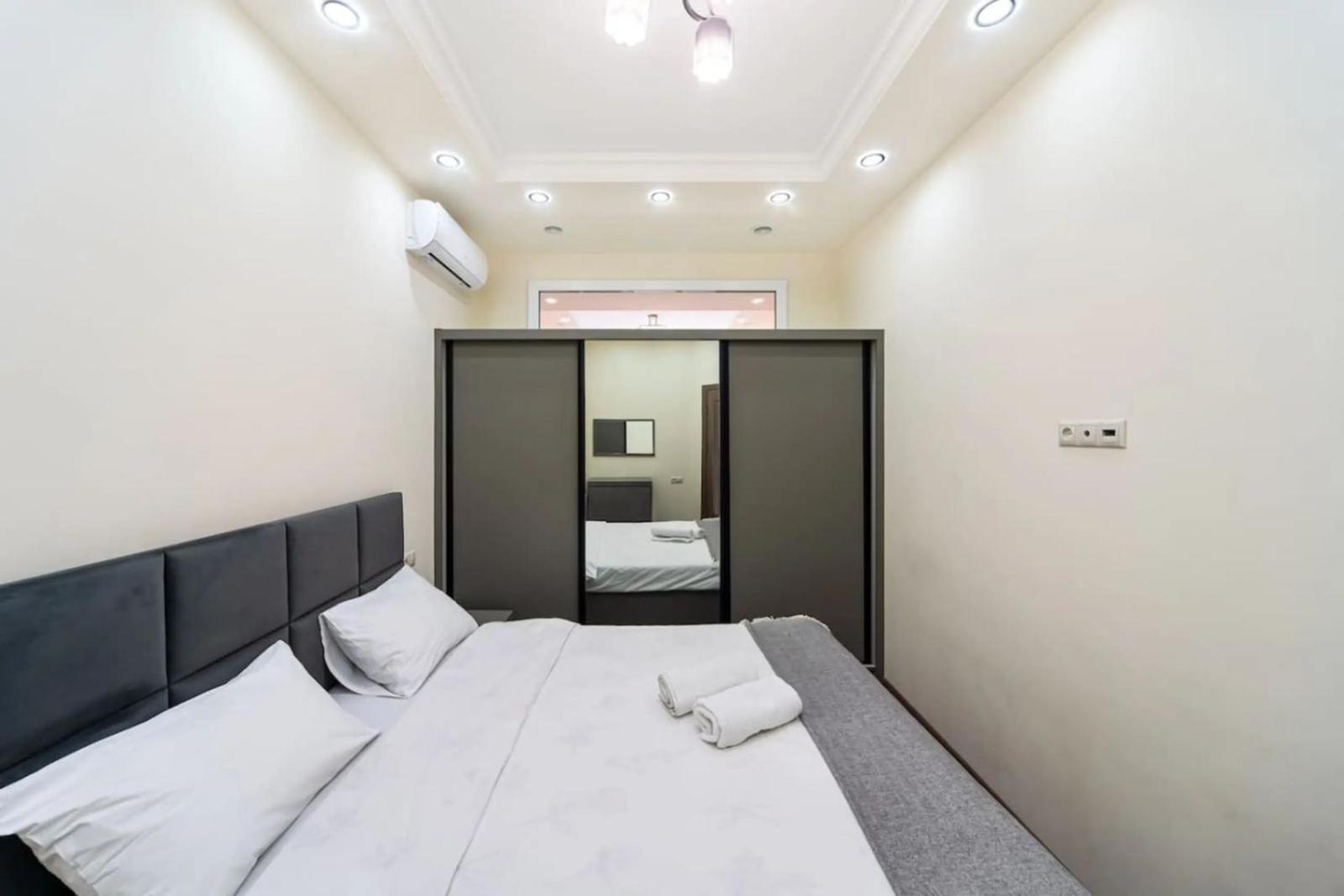 Fantastic Apartments Near Republic Square, Perfect Location, Mystreet Company Erevan Exterior foto